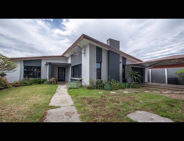 3 BEDROOM HOUSE FOR SALE IN VASCO ESTATE